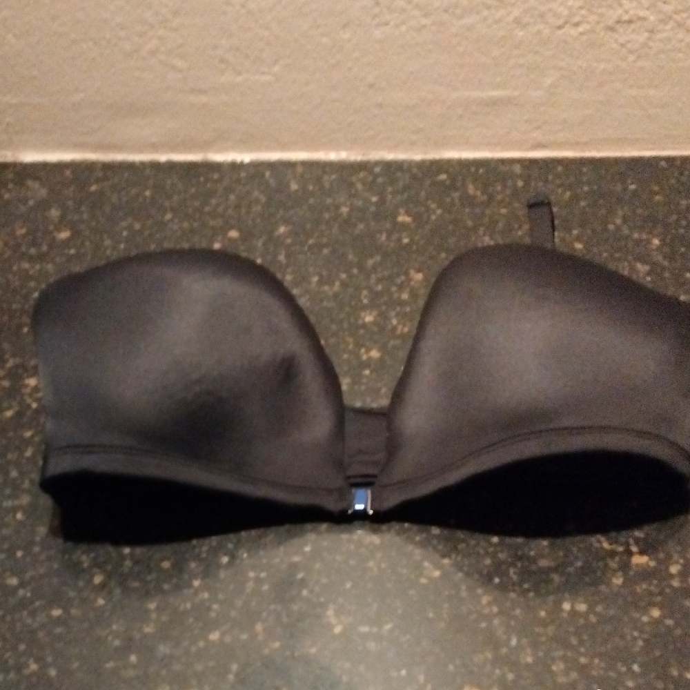Victoria's Secret Black Adaptive Bra